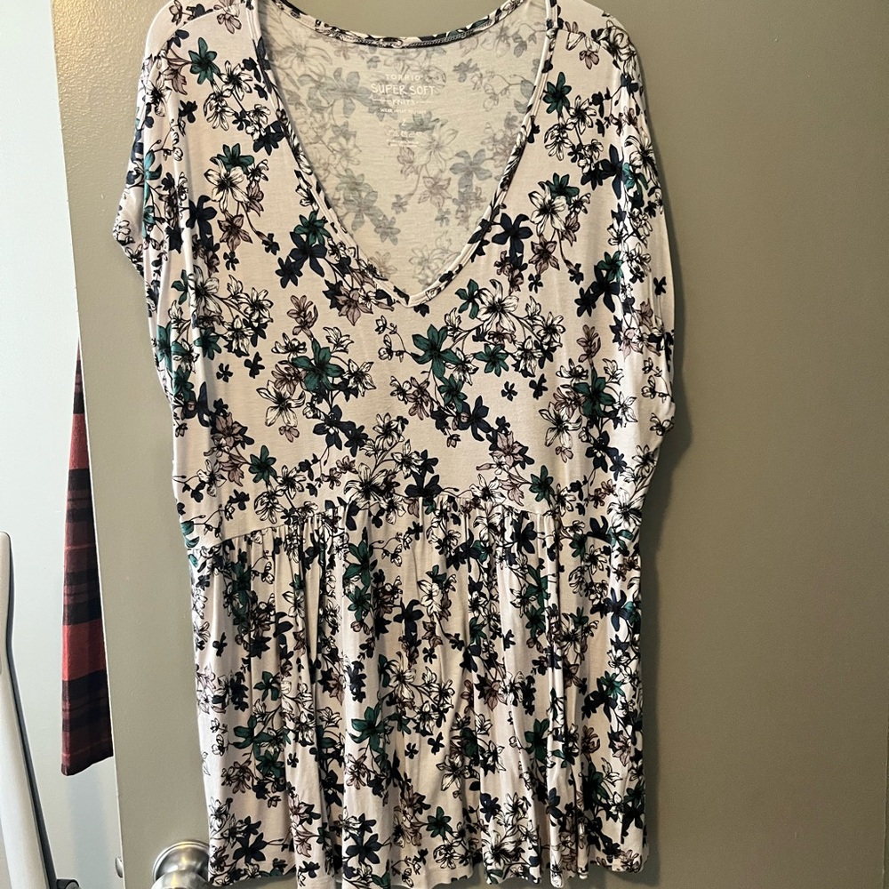 Torrid Cream and Black Floral V-Neck Blouse